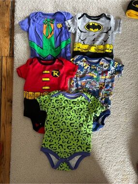 Batman Gray and Yellow Infant Bodysuit